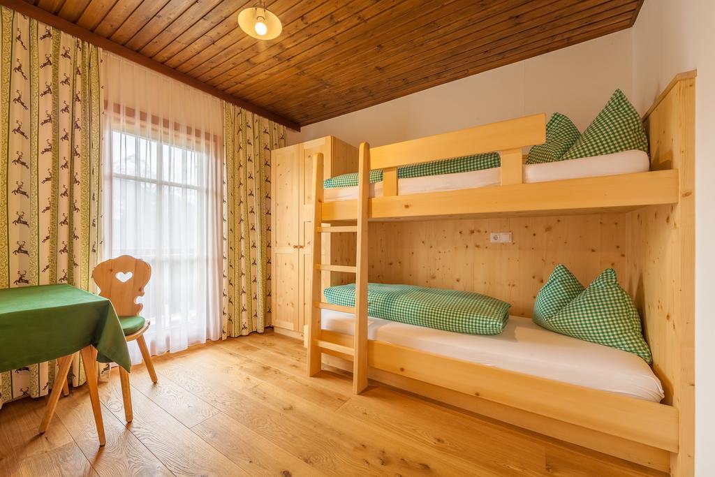 Berggasthaus Agritur Moserhof Braies  Eksteriør bilde